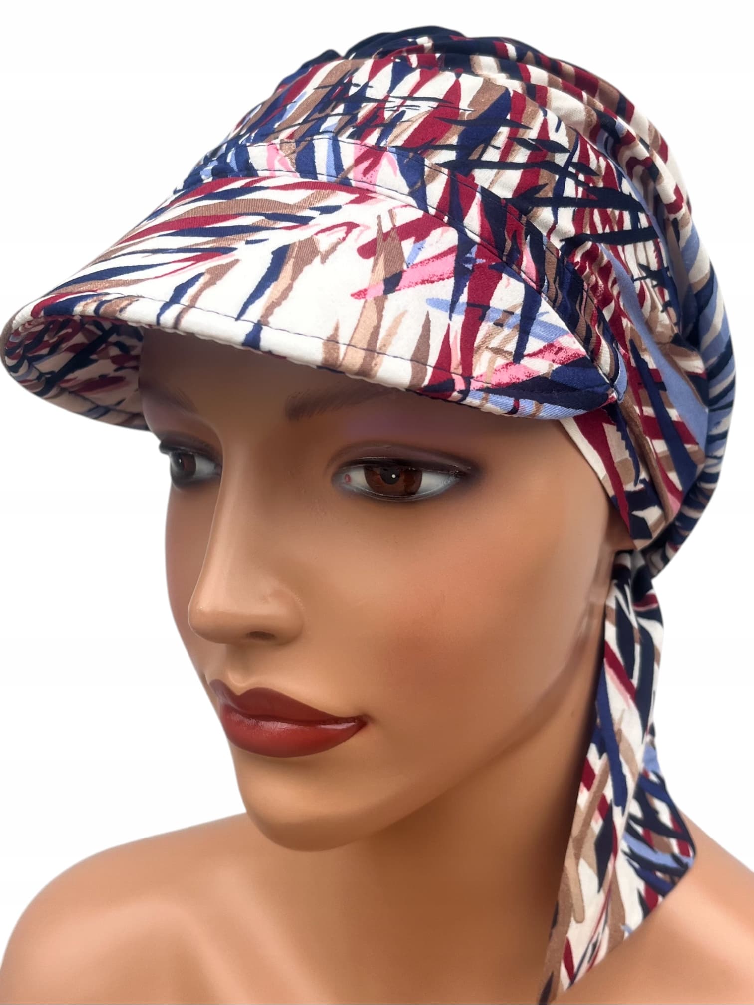 Tess z daszkiem w-470