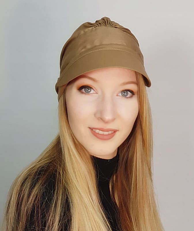 Tess z daszkiem w-001